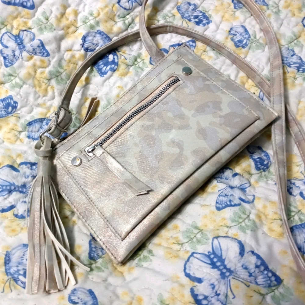 Metallic camo crossbody purse with tassel
